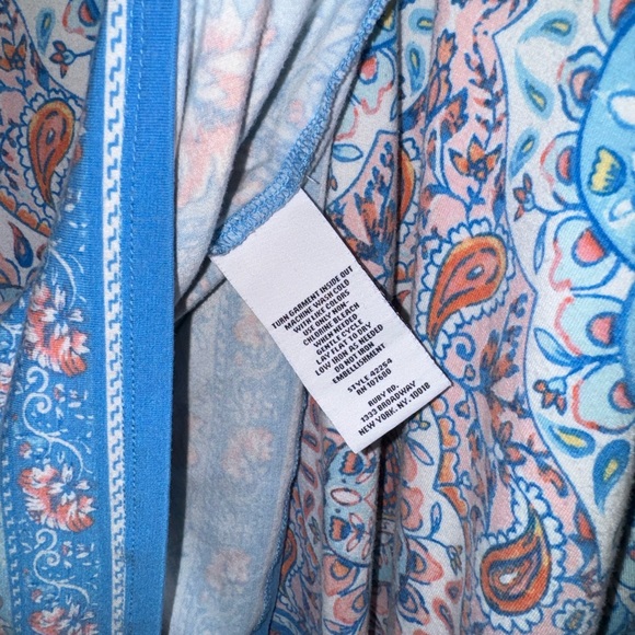 Ruby Rd. Medallion Print Top - Picture 4 of 7